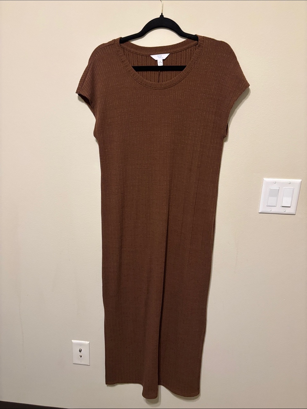 Ribbed Cap Sleeve Maxi Dress - Brown size medium